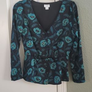 Long sleeve V-neck peplum blouse
